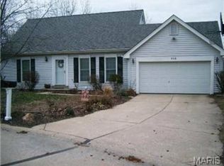 1 Schrader Farm Ct, Saint Peters, MO 63376