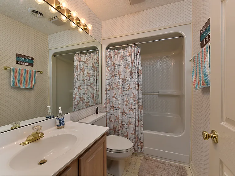 6211 Wrightsville Ave #105 — Photo 15