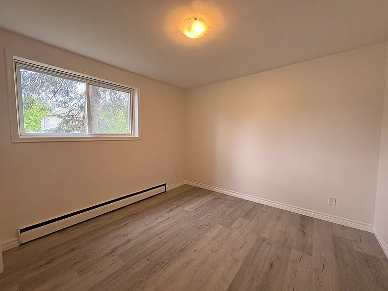 204 Melrose St #1 — Photo 6