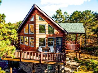 20 Greenbriar Ln, Hazle Township, PA 18202