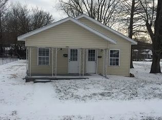 1206 E Clark St #A, West Frankfort, IL 62896