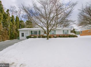 1075 Princess Dr, Steelton, PA 17113