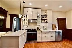 3 bed, 1.0 bath, 1600 sqft, $2,900 — Photo 2