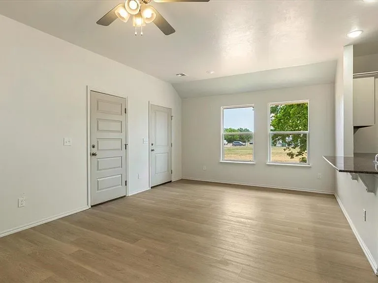 1301 SW New York Ave — Photo 4