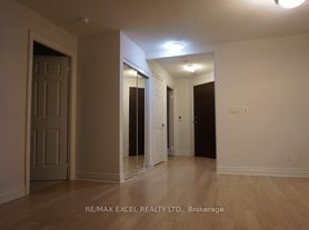 23 Cox Blvd