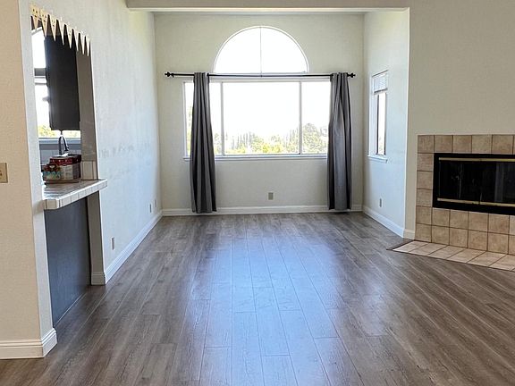 4th image of 815 Saint Francis Blvd