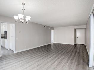 1818 Ramona Ave #203, South Pasadena, CA 91030
