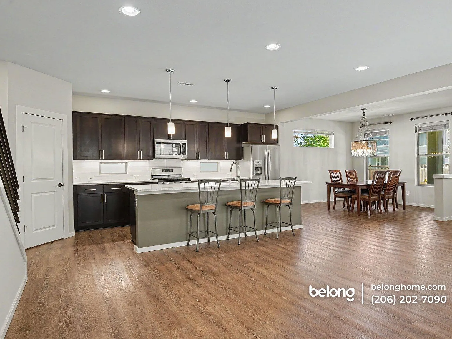 4 bed, 3.5 bath, 2660 sqft, $3,895 — Photo 4