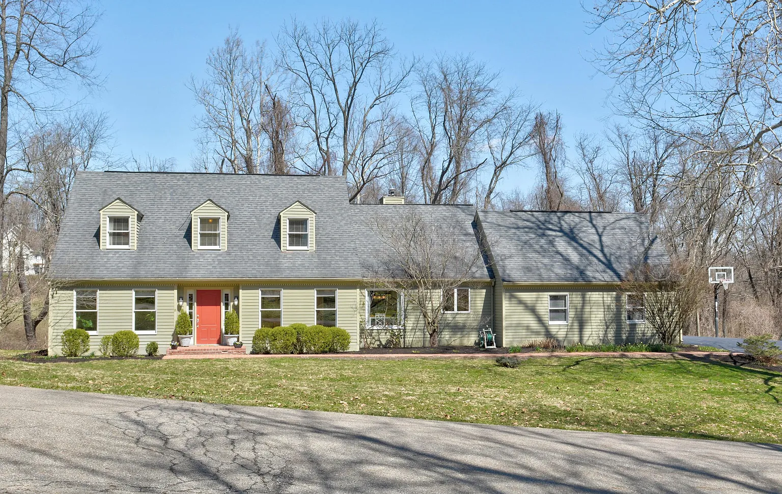 76 Denbigh Dr photo 1