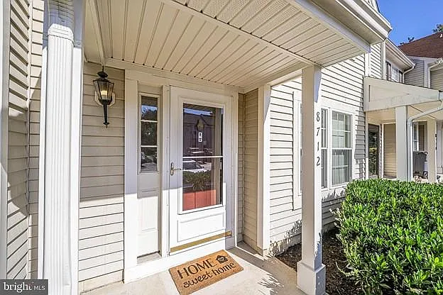 3 bed, 1.5 bath, 1264 sqft, $2,450 — Photo 3