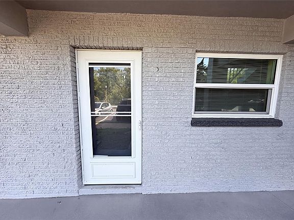2nd image of 1303 S Hercules Ave APT 6
