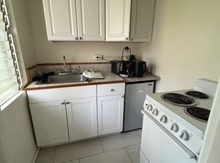 421 Seaside Ave #8, Honolulu, HI 96815