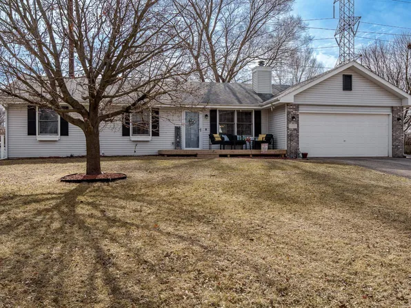 4771 Alexandra Ln, Machesney Park, IL 61115