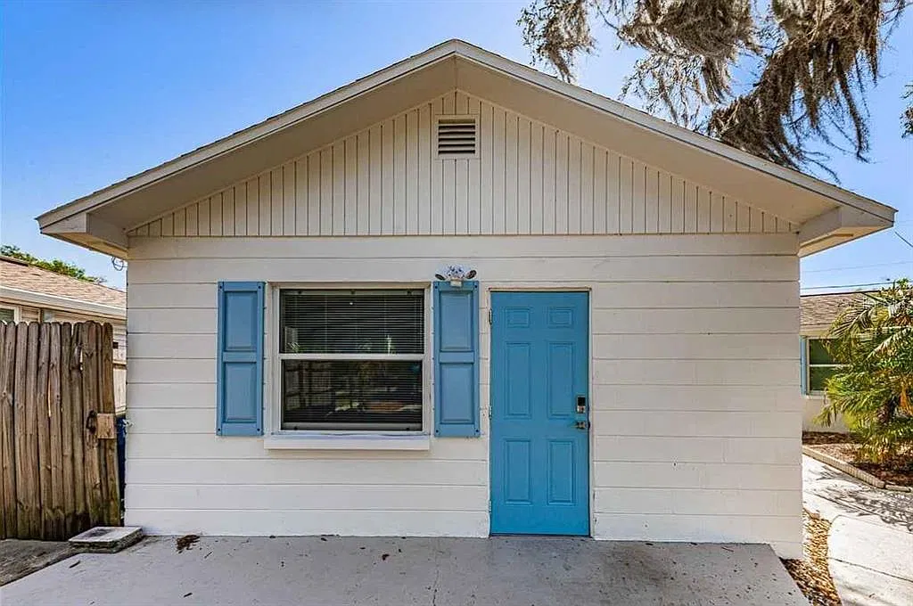 1 bed, 1.0 bath, 884 sqft, $1,800 — Photo 4