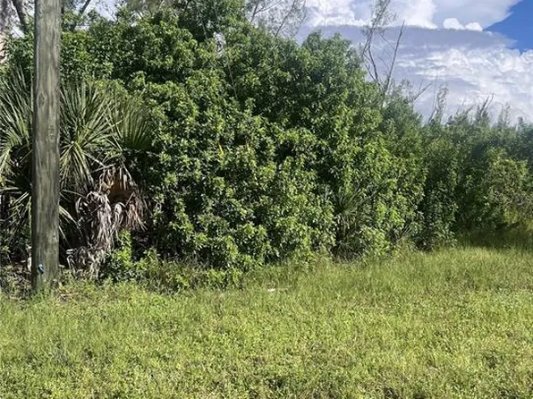 10713 MANGROVE CIRCLE LOT 10, PORT CHARLOTTE, FL 33981