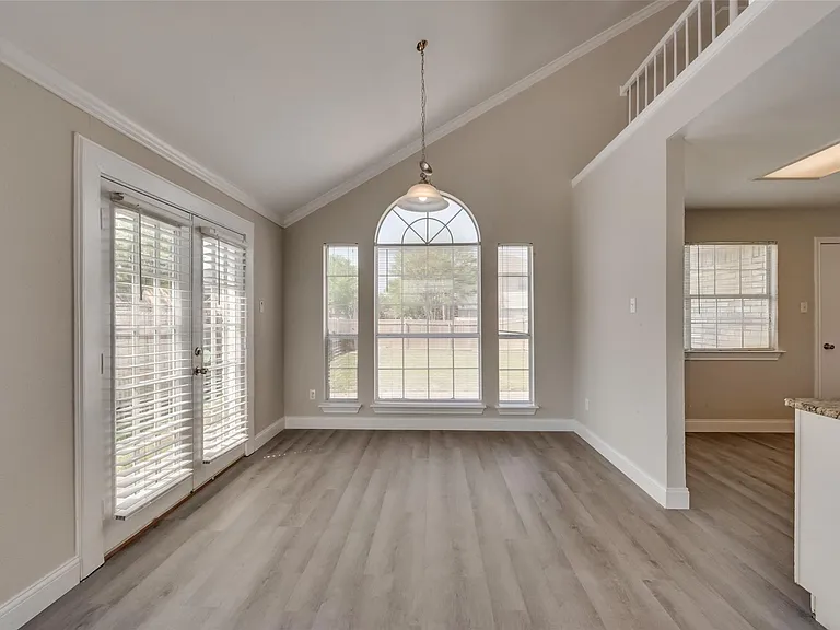908 Stone Trail Dr — Photo 19