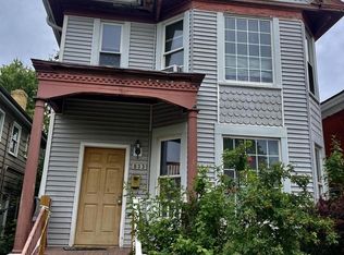 833 Park Ave, Racine, WI 53403