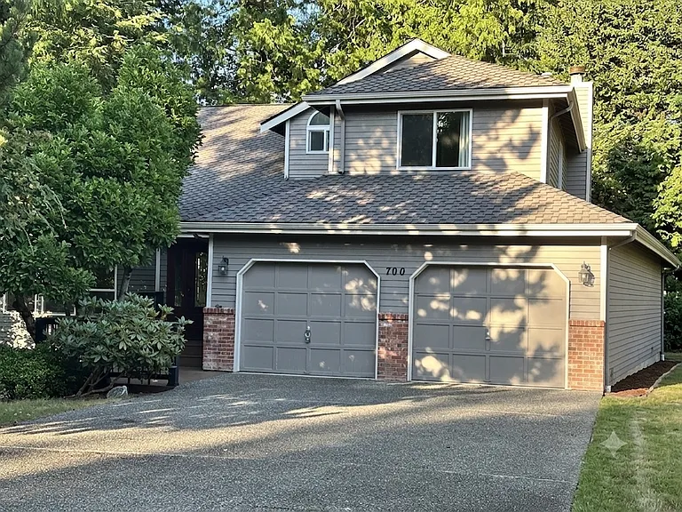 700 Jasmine Pl NW — Photo 1