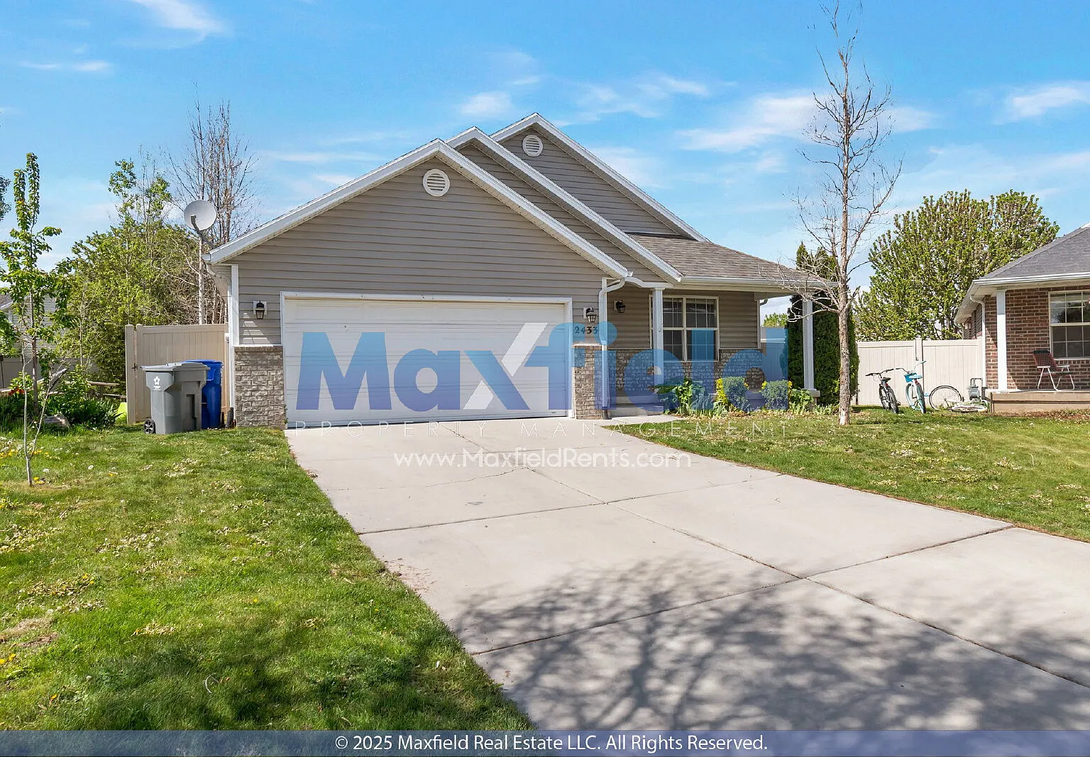 5 bed, 3.0 bath, 2570 sqft, $2,650 — Photo 2