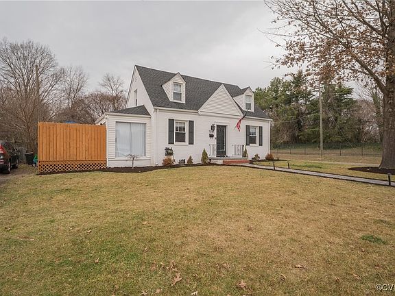 5th image of 7218 Margaret Ave