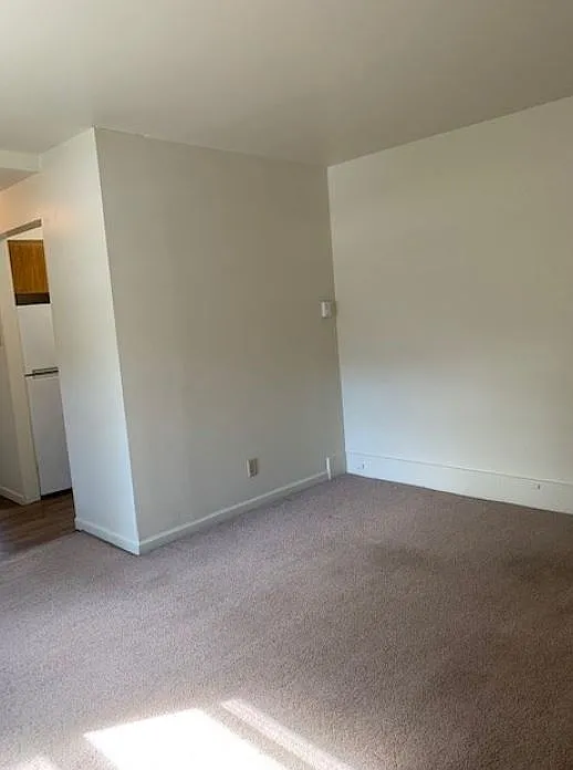 405 Monroe St — Photo 4