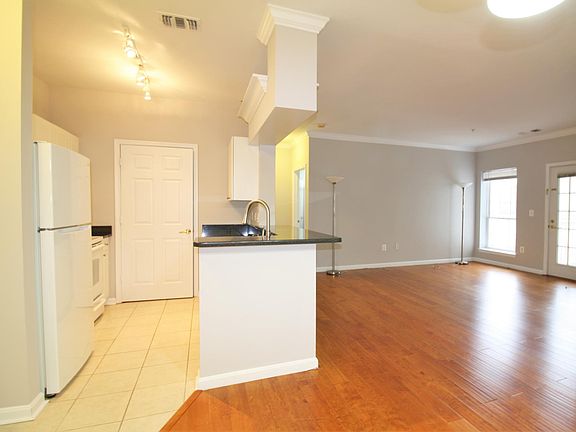 2nd image of 4550 Strutfield Ln APT 2321