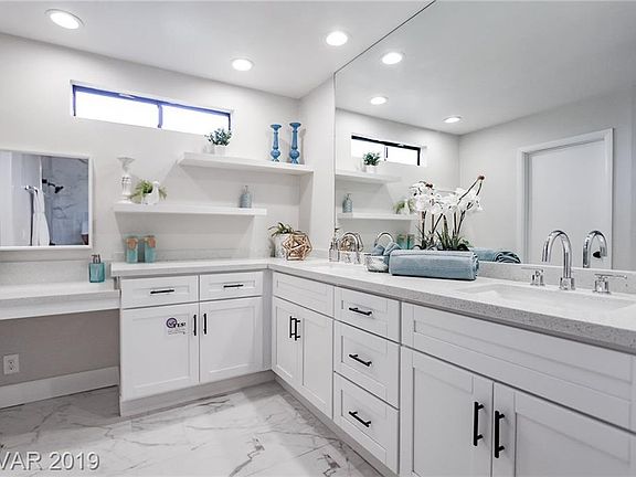 2nd image of 3428 Pino Cir
