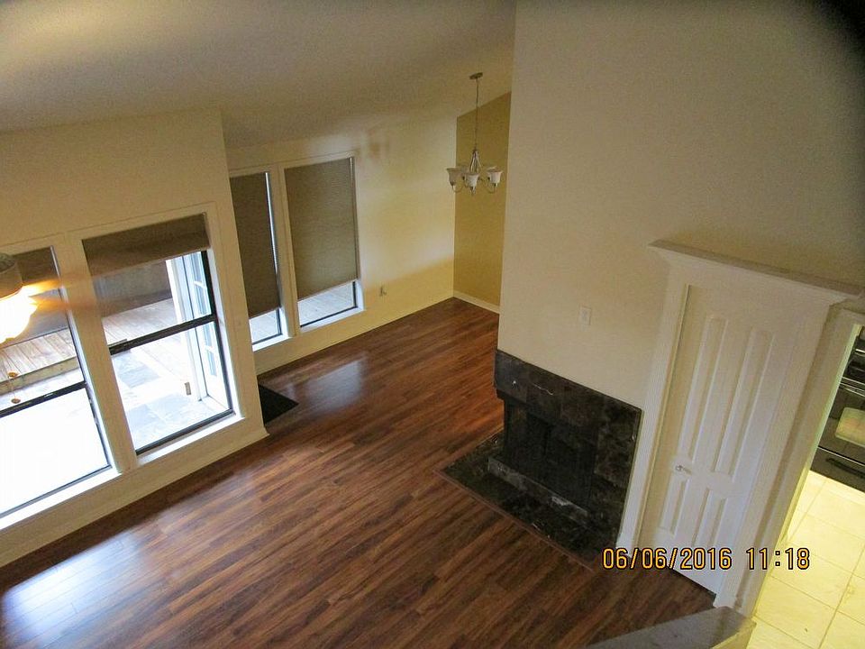 1st image of 606 Saint Johns Ct N Unit 606