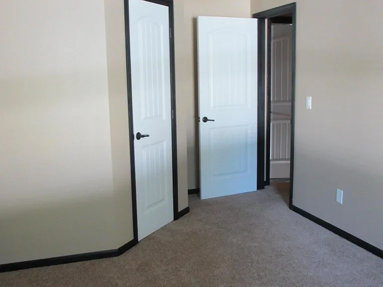 1403 Nottingham Dr — Photo 38