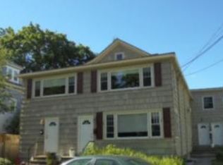 45 Summer St #A, Northampton, MA 01060