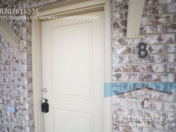4th image of 1702 Bittle St #D