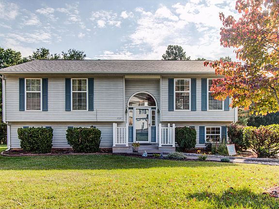 2nd image of 1131 Finney Dr