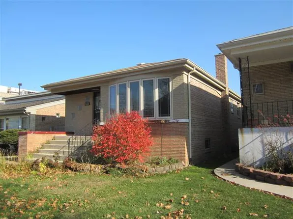 9333 S Crandon Ave, Chicago, IL 60617