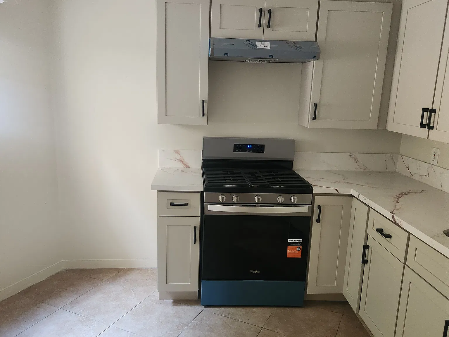 2 bed, 1000 sqft, $2,995 — Photo 4