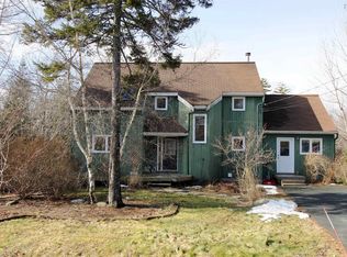 25 Taylor Dr, Windsor Junction, NS B2T1K7