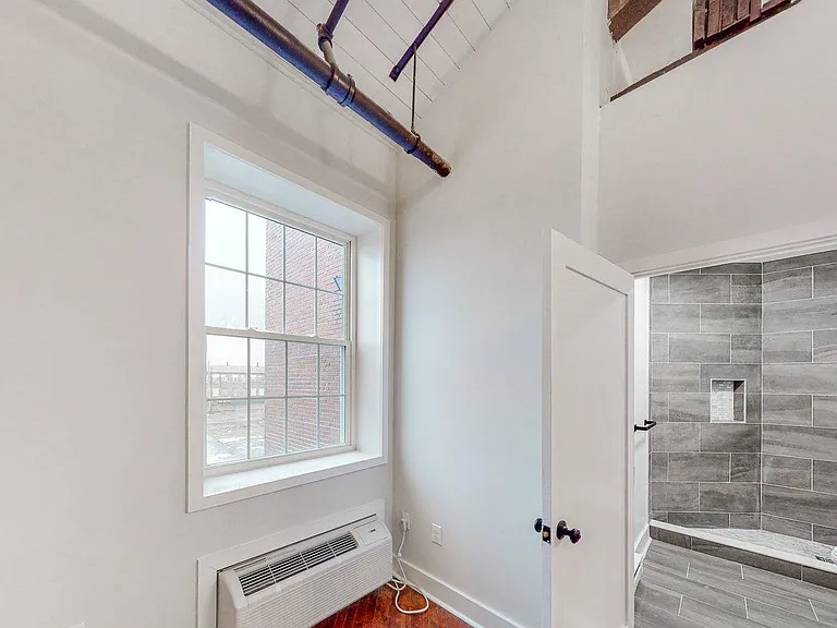 Fleetwood Lofts — Photo 37