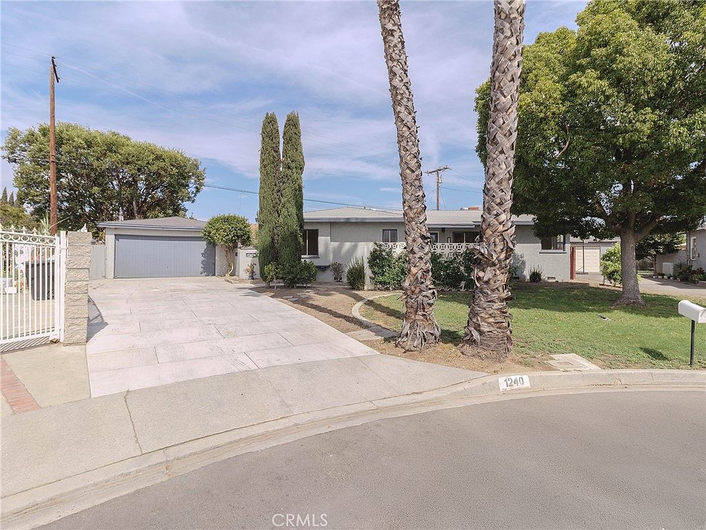 1240 S Bromley Ave, West Covina, CA 91790 | MLS #CV25189343 | Zillow