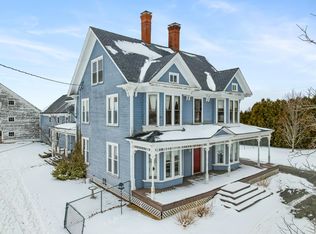 469 Main St, Corinth, ME 04427