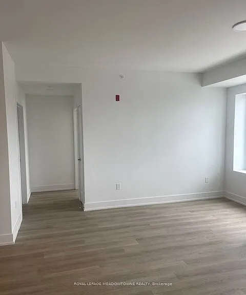 19 B West St N #403 — Photo 15