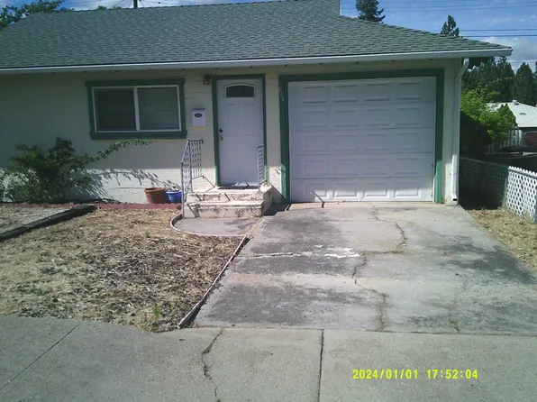 844 Knapp St, Yreka, CA 96097