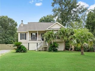 708 Woodridge Blvd, Mandeville, LA 70471