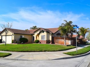 711 Marin Dr, Lemoore, CA 93245