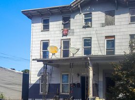 662 Noble Ave, Bridgeport, CT