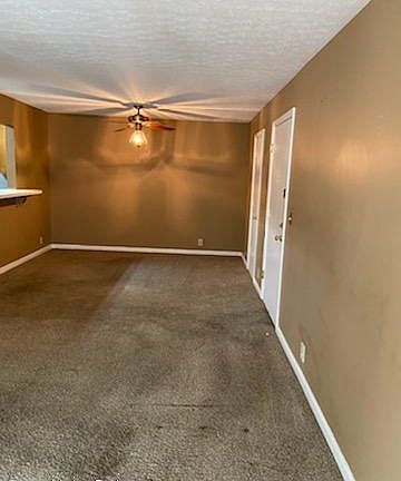3rd image of 3303 Colonial Manor Cir Unit 5B