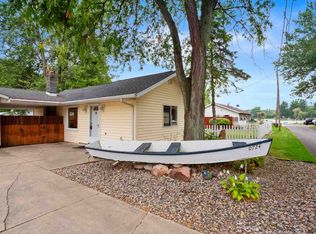 724 S Highland Dr, Cromwell, IN