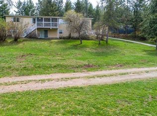 28611 N Perry Rd, Chattaroy, WA 99003