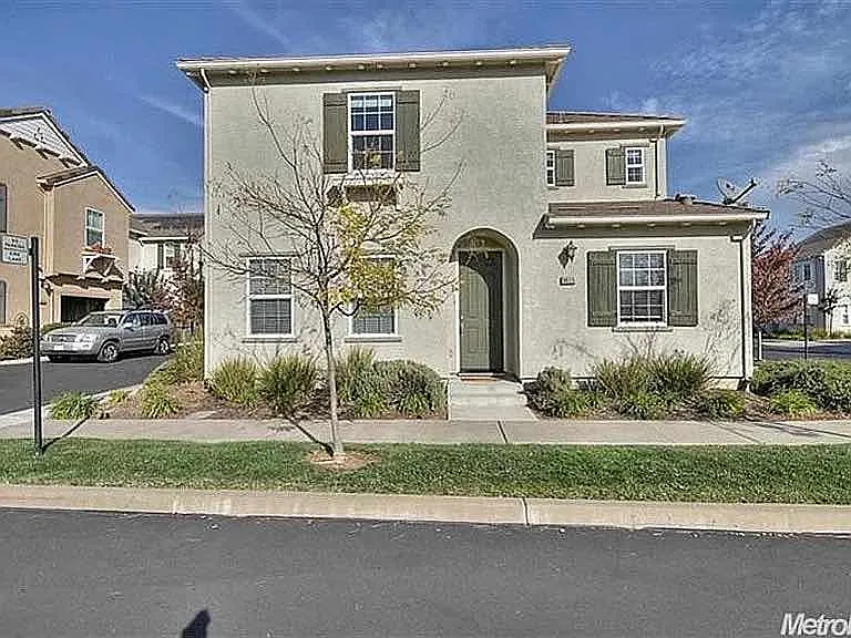 9035 Crescenda Ln — Photo 7