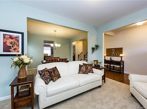 5th image of 2721 Peebles Ln