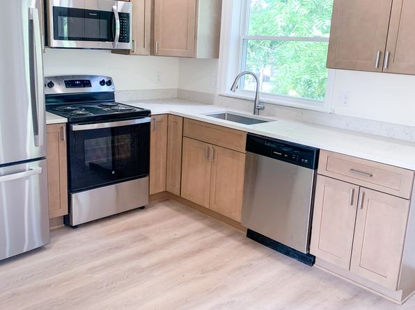 43 Bates St #2