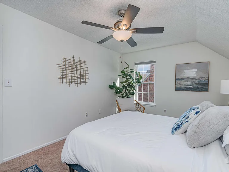 1102 Hulon Ln #1102 — Photo 9